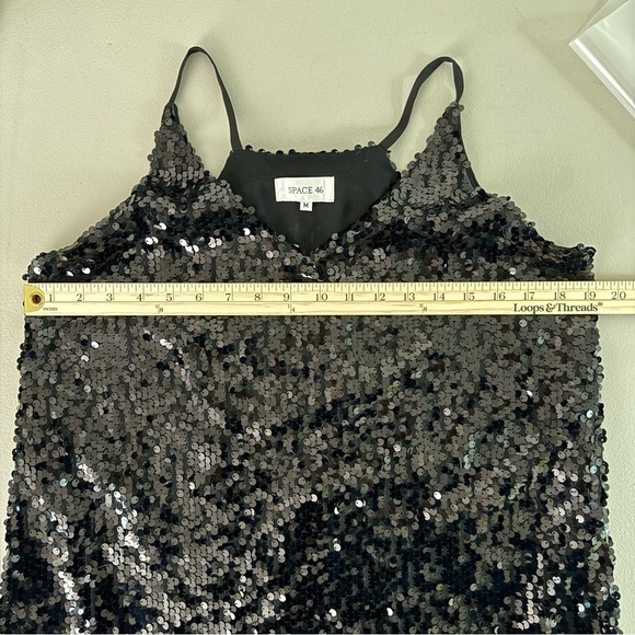 Space 46 Womens Sequin Tank Top Medium Black Evening Trapeze Racerback Sparkly - Picture 10 of 11